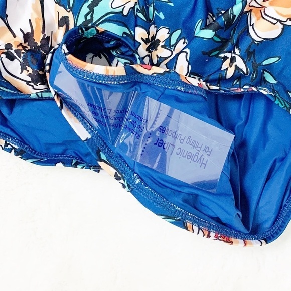 New ModCloth Lauren Plunge One Piece Floral Suit - Picture 7 of 7